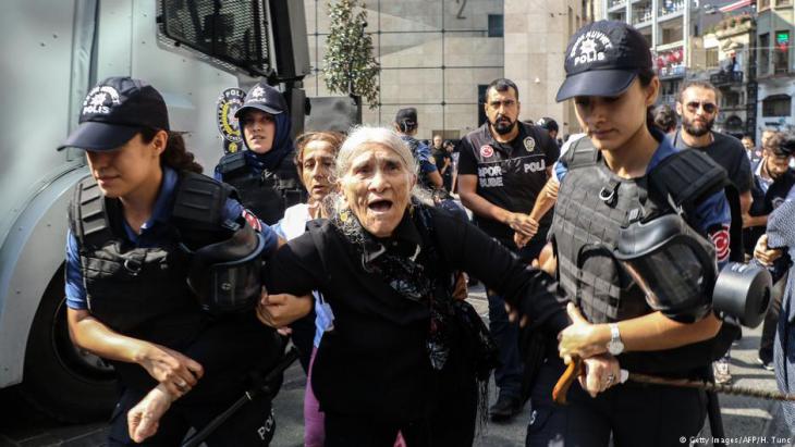 OBS-İHD Report: Attack on Freedom of Assembly Undermines Work of Human Rights Defenders